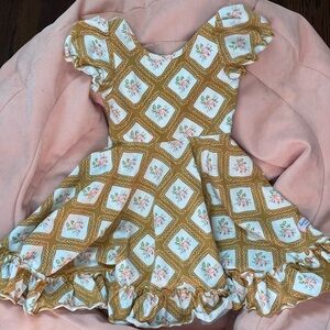 Sweethoney dress- beautiful pattern, good condition